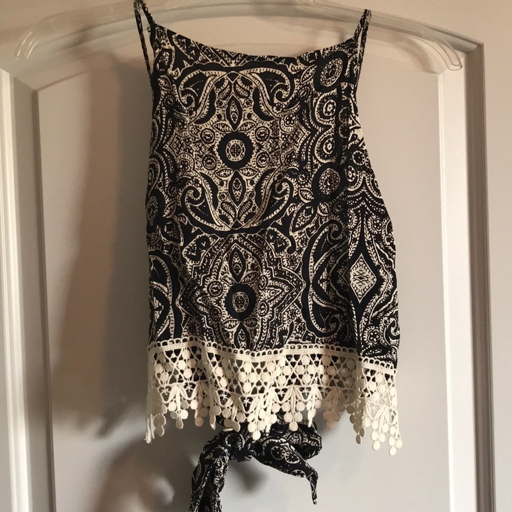 Black/Creme Backless Crop Top